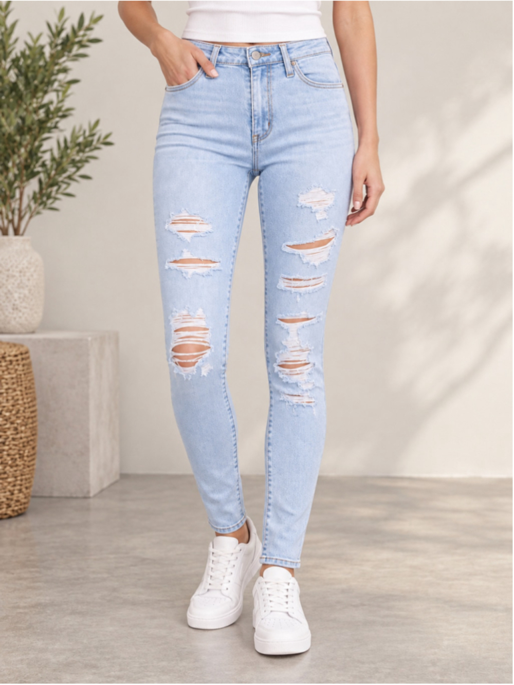 Levi’s Women’s 721 High-Rise Skinny Jeans – Size 31x30
